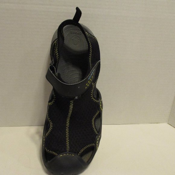 CROCS Men Size 12 Black Gray Outdoors Pool Beach Closed Toe Sandals main image 8
